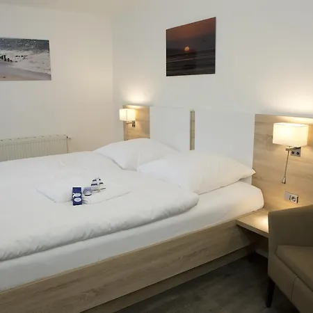 Landhaus Sterdebuell Hotell 3*